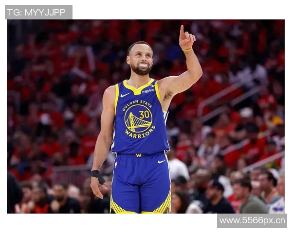 库里状态出色，半场贡献14分3板4助1断